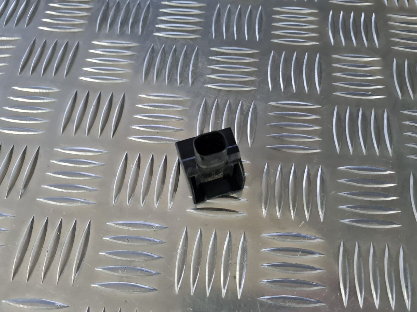 ESP ātruma devējs priekš VW GOLF IV 1999 3 ESP ātruma devējs priekš VW GOLF IV 1999