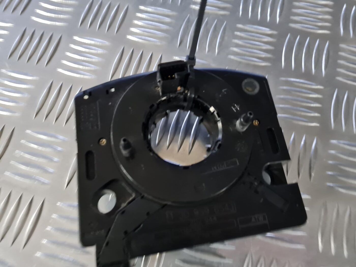 Drošības spilvena slīdgredzens priekš VW GOLF IV 1999