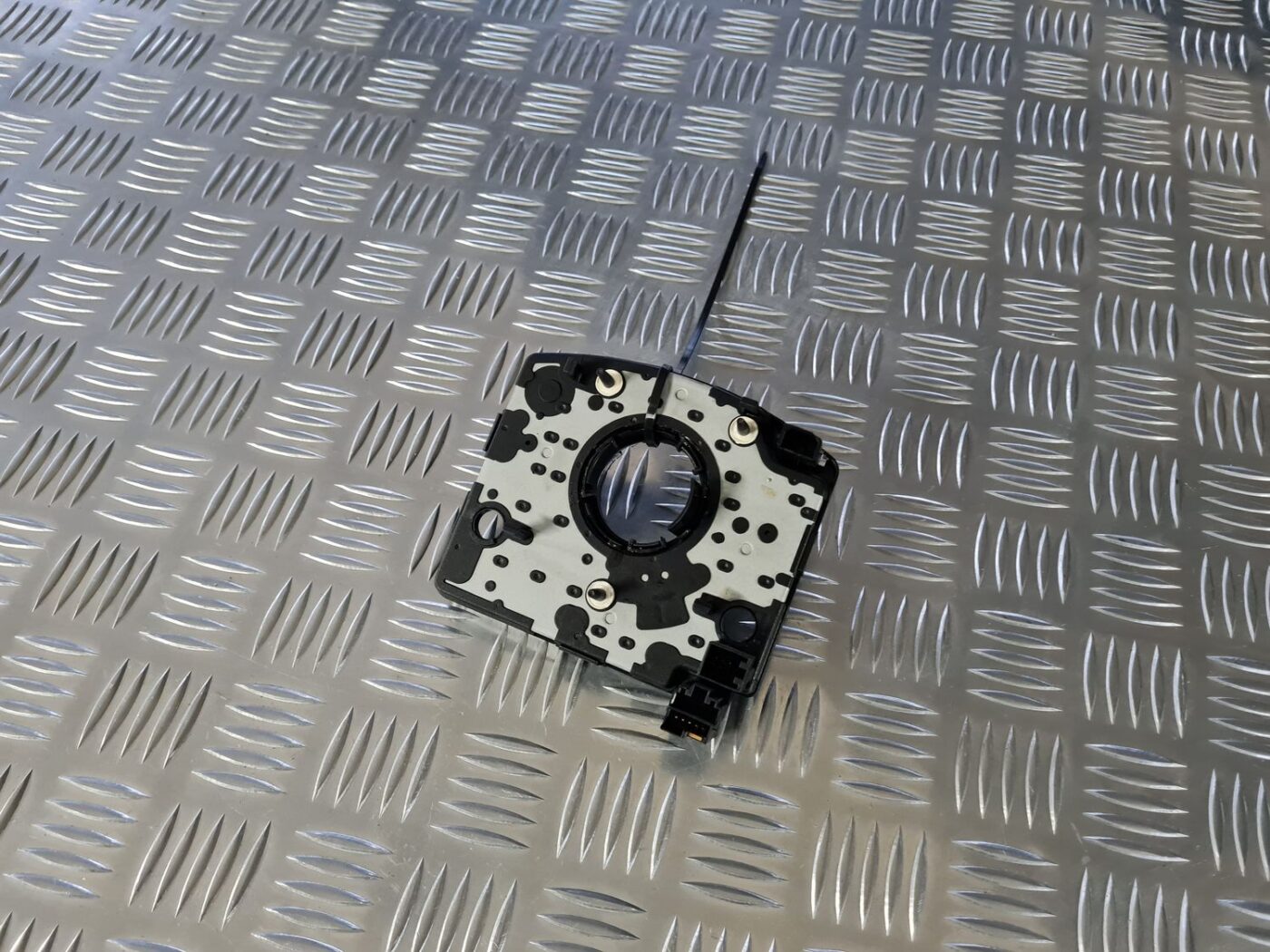 Drošības spilvena slīdgredzens priekš VW GOLF IV 1999