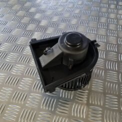 Salona ventilators priekš VW GOLF IV 1999