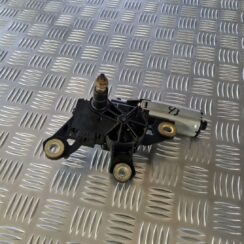 Aizmugurējā stikla tīrītāja motors priekš VW GOLF IV 1999