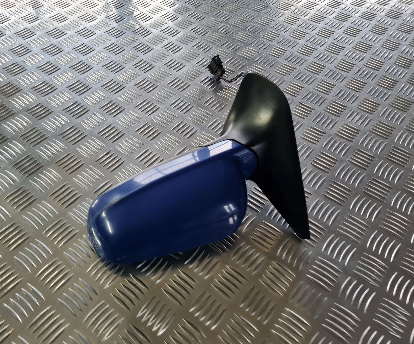 Ārējais spogulis, pa kreisi priekš VW GOLF IV 1999 5 Ārējais spogulis, pa kreisi priekš VW GOLF IV 1999