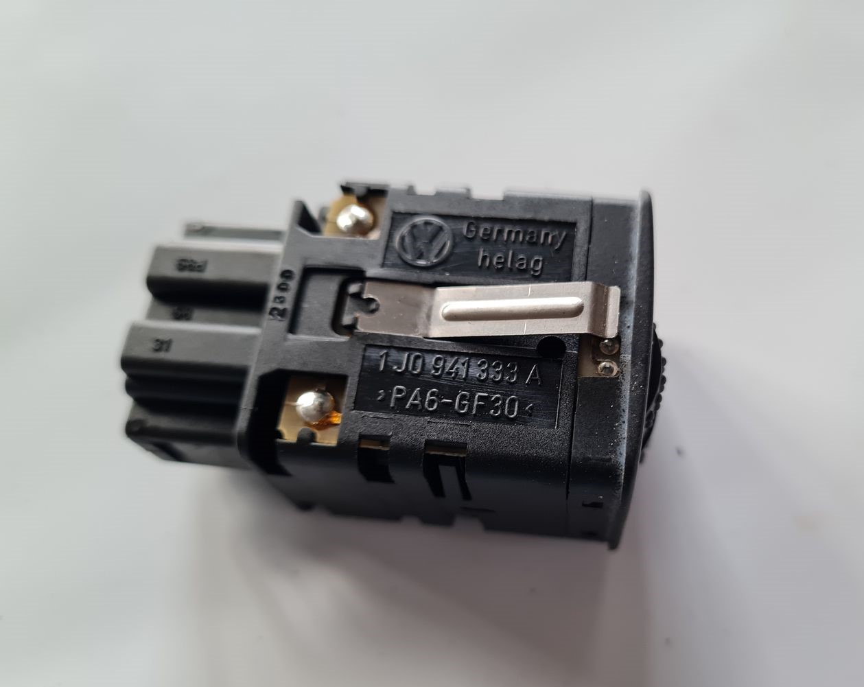 Lukturu augstuma regulēšanas poga priekš VW GOLF IV 1999 3 Lukturu augstuma regulēšanas poga priekš VW GOLF IV 1999