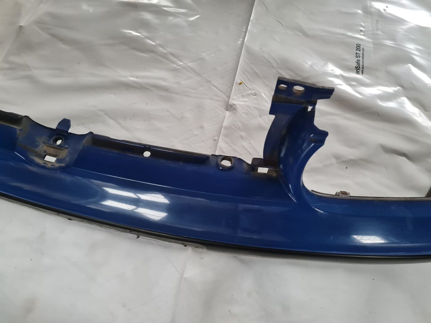 Priekšējais buferis priekš VW GOLF IV 1999 5 Priekšējais buferis priekš VW GOLF IV 1999