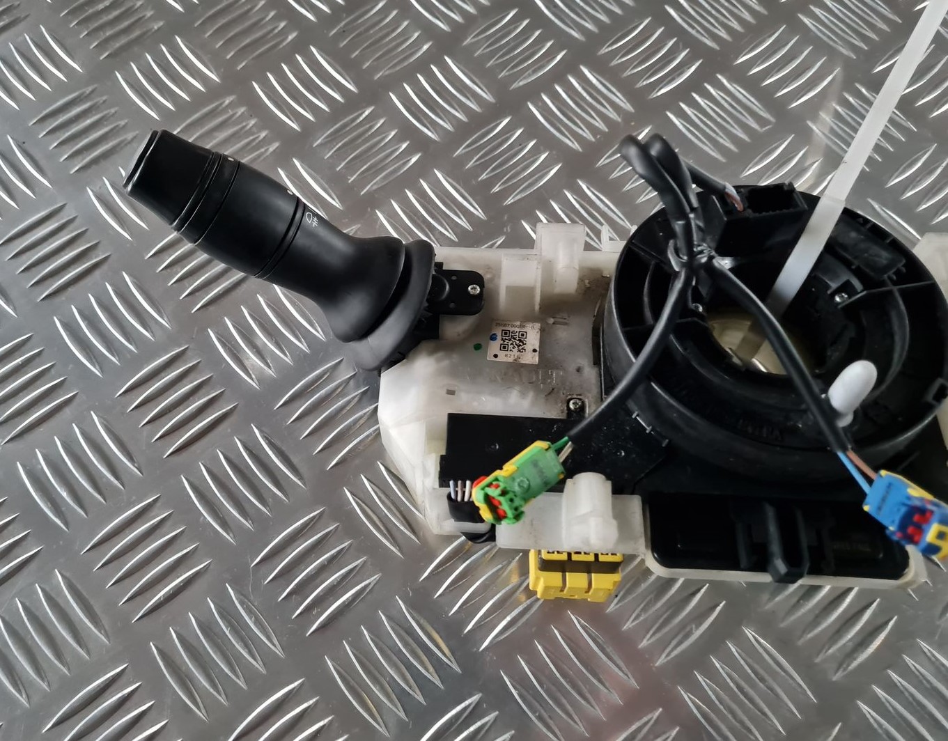 Stūres statnes slēdzis priekš RENAULT LAGUNA 2008 2 Stūres statnes slēdzis priekš RENAULT LAGUNA 2008