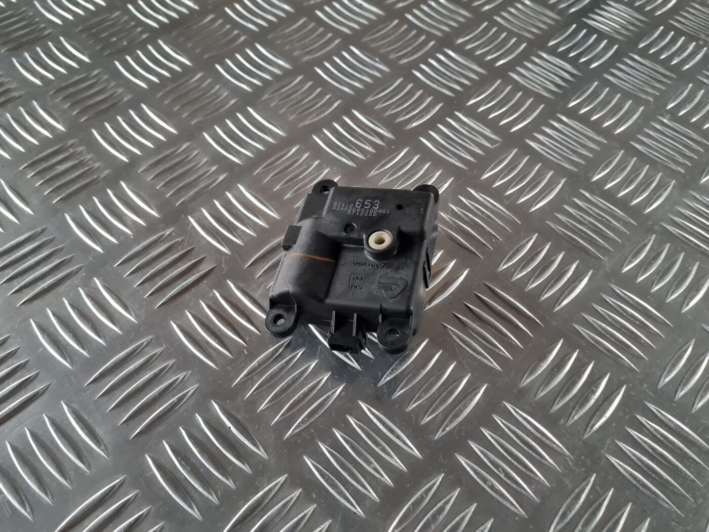 Apsildes sistēmas aktuators priekš RENAULT LAGUNA 2008 1 Apsildes sistēmas aktuators priekš RENAULT LAGUNA 2008