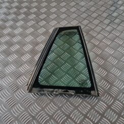 Labo durvju stūra stikls priekš RENAULT LAGUNA 2008