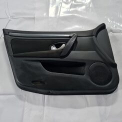 Priekšējo kreiso durvju apdare priekš RENAULT LAGUNA 2008