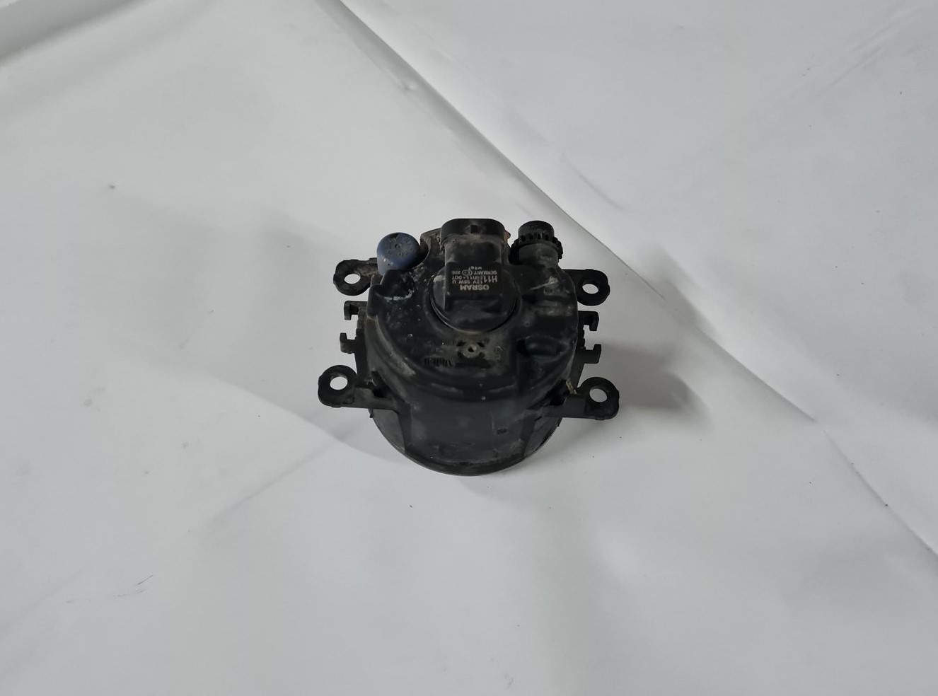 Miglas lukturis priekšā labajā pusē priekš RENAULT LAGUNA 2008 4 Miglas lukturis priekšā labajā pusē priekš RENAULT LAGUNA 2008