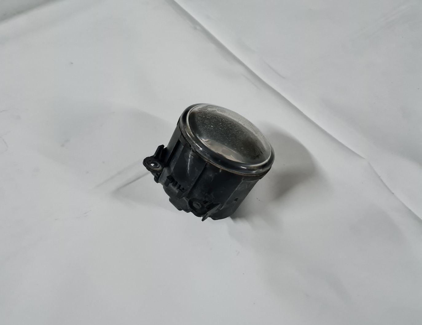 Miglas lukturis priekšā labajā pusē priekš RENAULT LAGUNA 2008 3 Miglas lukturis priekšā labajā pusē priekš RENAULT LAGUNA 2008