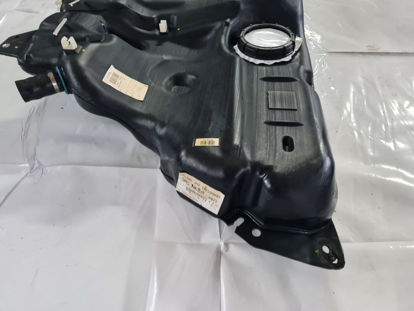 Degvielas tvertne priekš RENAULT LAGUNA 2008 6 Degvielas tvertne priekš RENAULT LAGUNA 2008