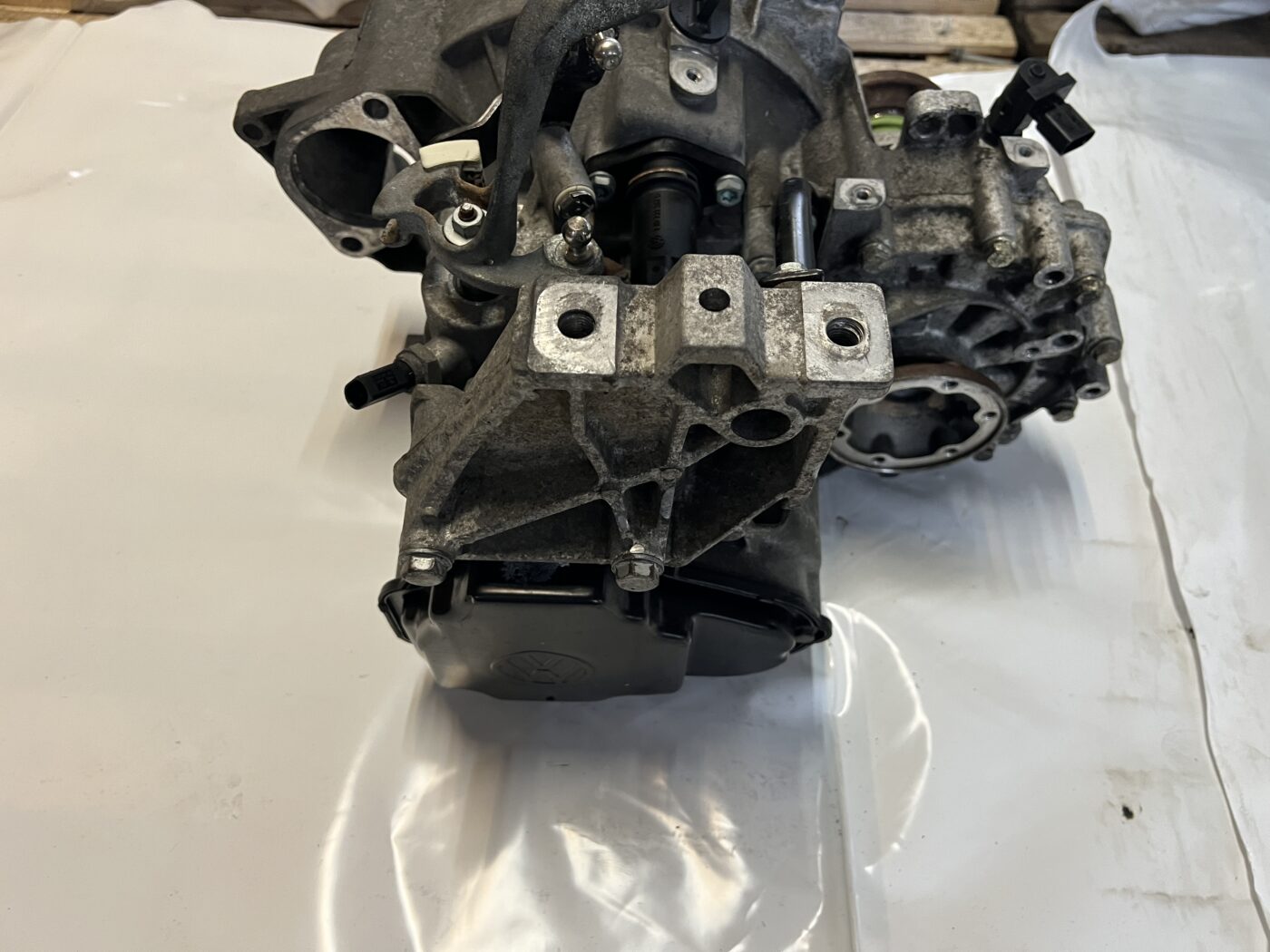 Mehāniska pārnesumkārba priekš VW GOLF IV 1999