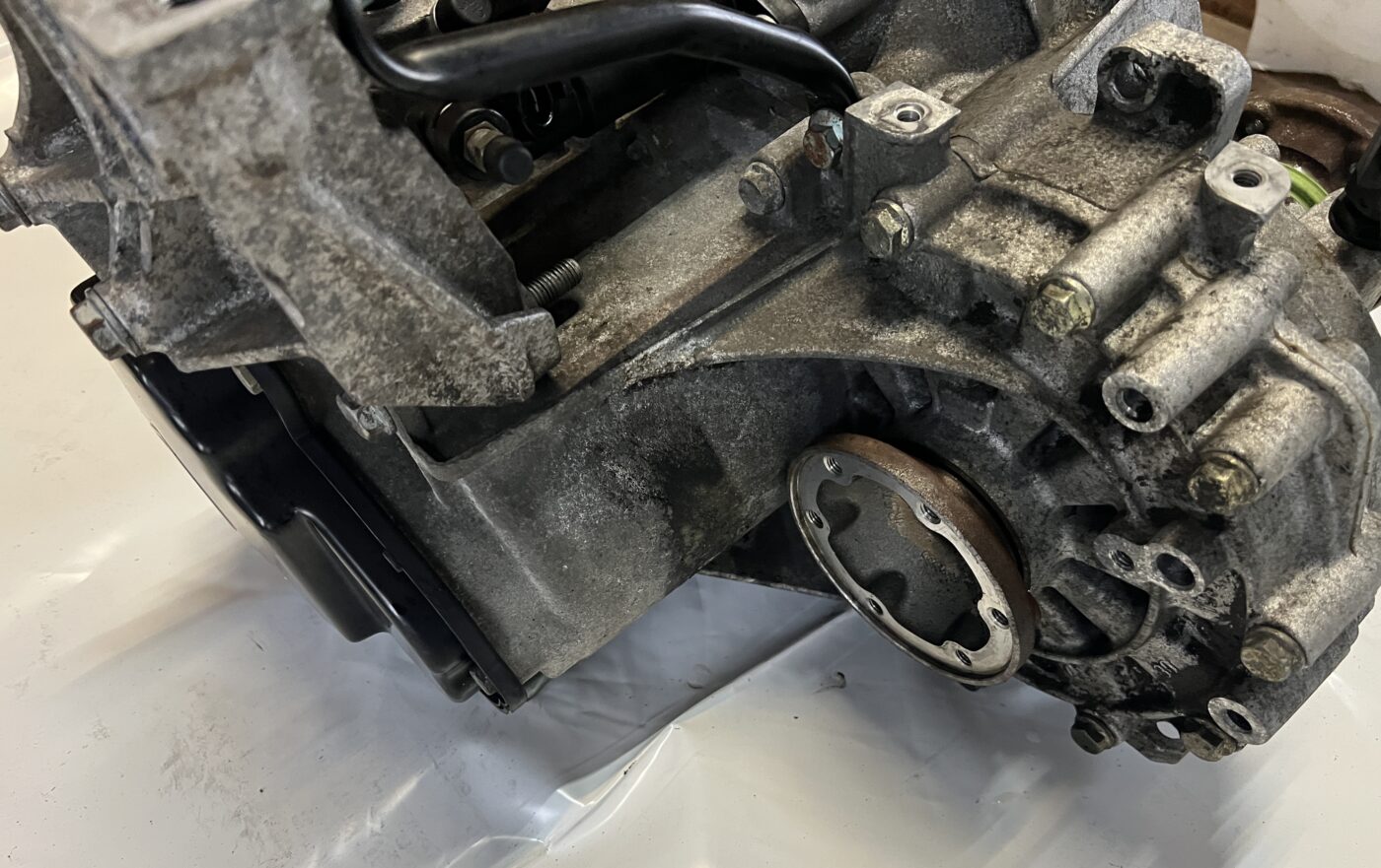 Mehāniska pārnesumkārba priekš VW GOLF IV 1999