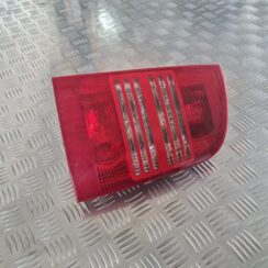 Aizmugurējais labais lukturis priekš SKODA OCTAVIA 2002