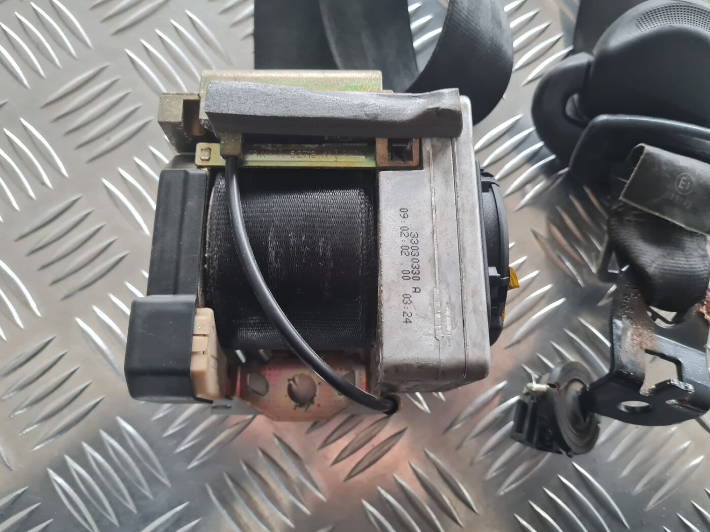 Priekšējā labā drošības josta priekš SKODA OCTAVIA 2002 8 Priekšējā labā drošības josta priekš SKODA OCTAVIA 2002