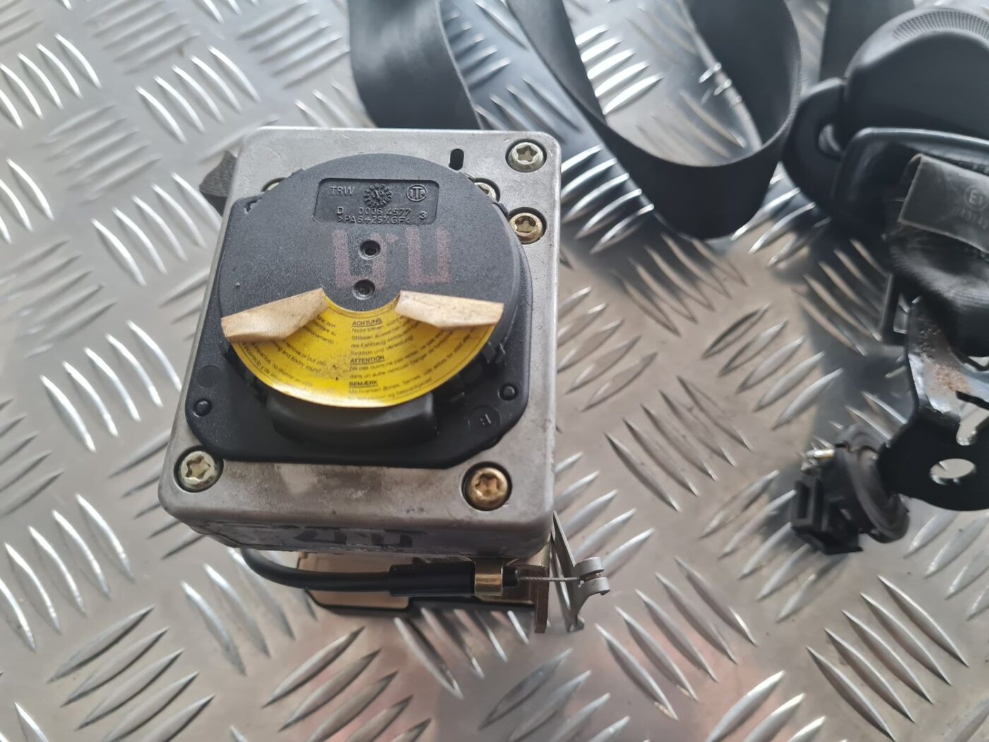 Priekšējā labā drošības josta priekš SKODA OCTAVIA 2002 7 Priekšējā labā drošības josta priekš SKODA OCTAVIA 2002