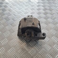 Dzinēja spilvens priekš SKODA OCTAVIA 2002