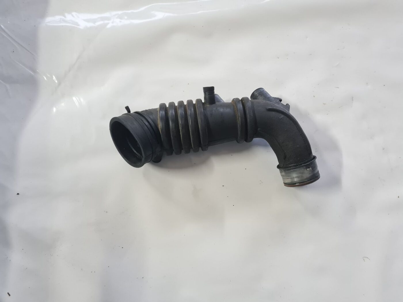 Gaisa filtra korpusa caurule priekš SKODA OCTAVIA 2002