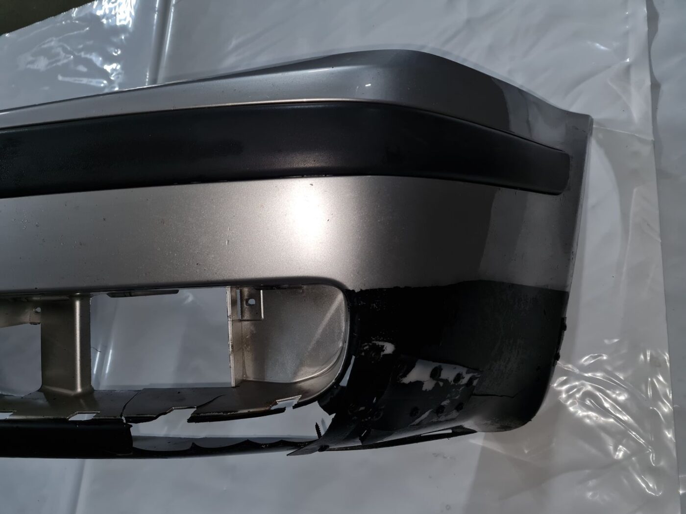 Priekšējais buferis priekš SKODA OCTAVIA 2002 18 Priekšējais buferis priekš SKODA OCTAVIA 2002