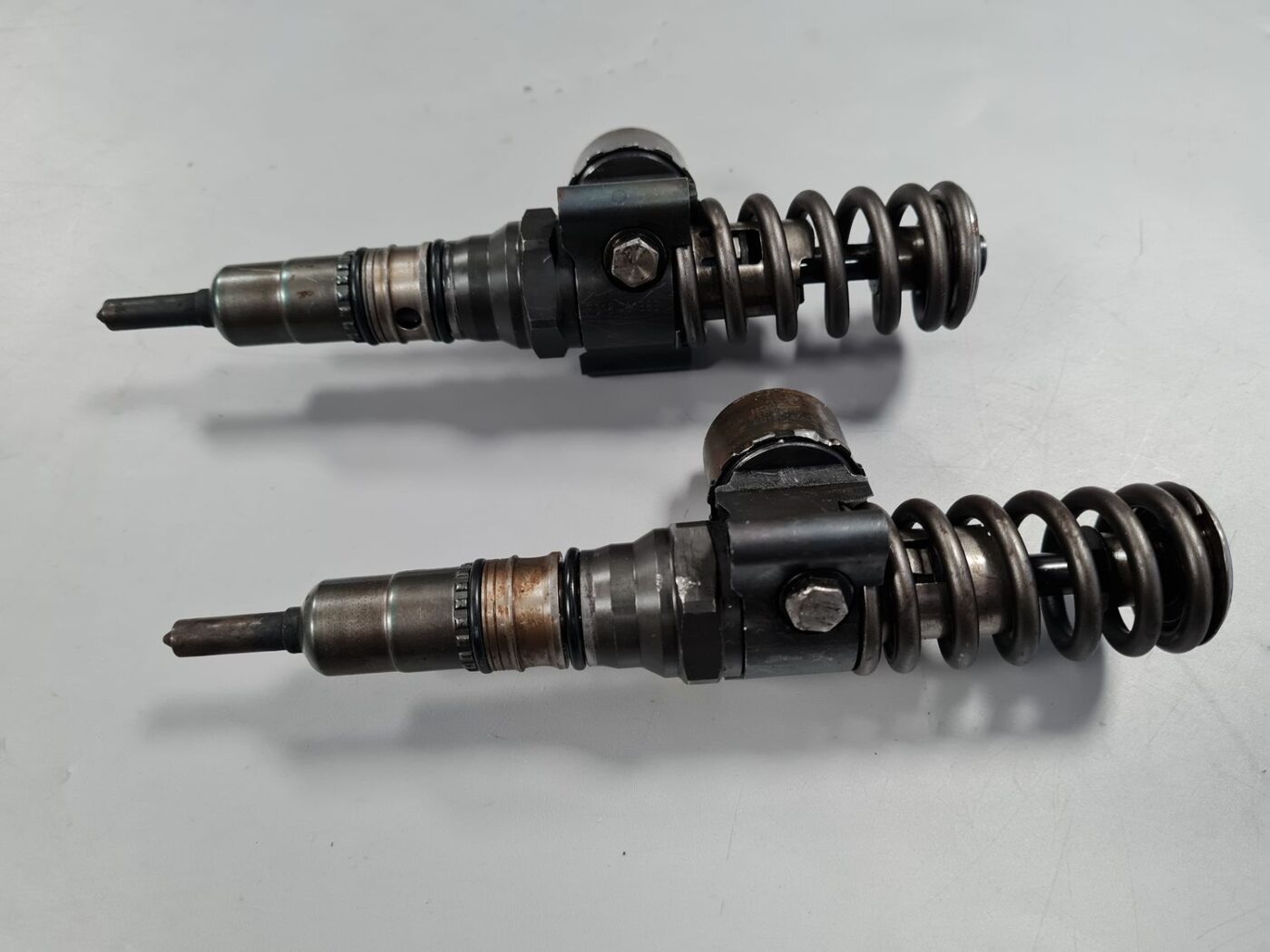 Degvielas smidzinātājs priekš VW PASSAT B6 2008 ANGL.