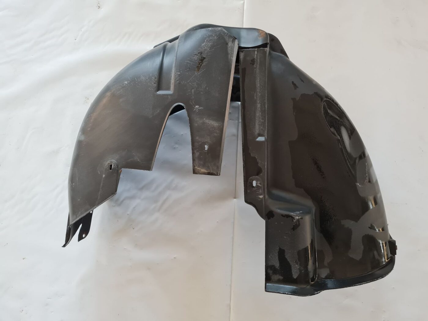 Aizmugurējais labais paspārns priekš AUDI A6 1998 2 Aizmugurējais labais paspārns priekš AUDI A6 1998