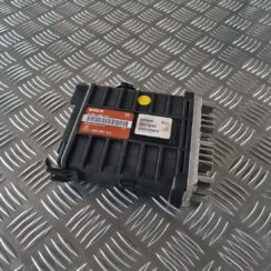 Dzinēja vadības bloks priekš AUDI 80 1991