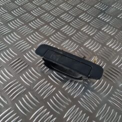 Aizmugurējais kreisais durvju rokturis priekš AUDI 80 1991