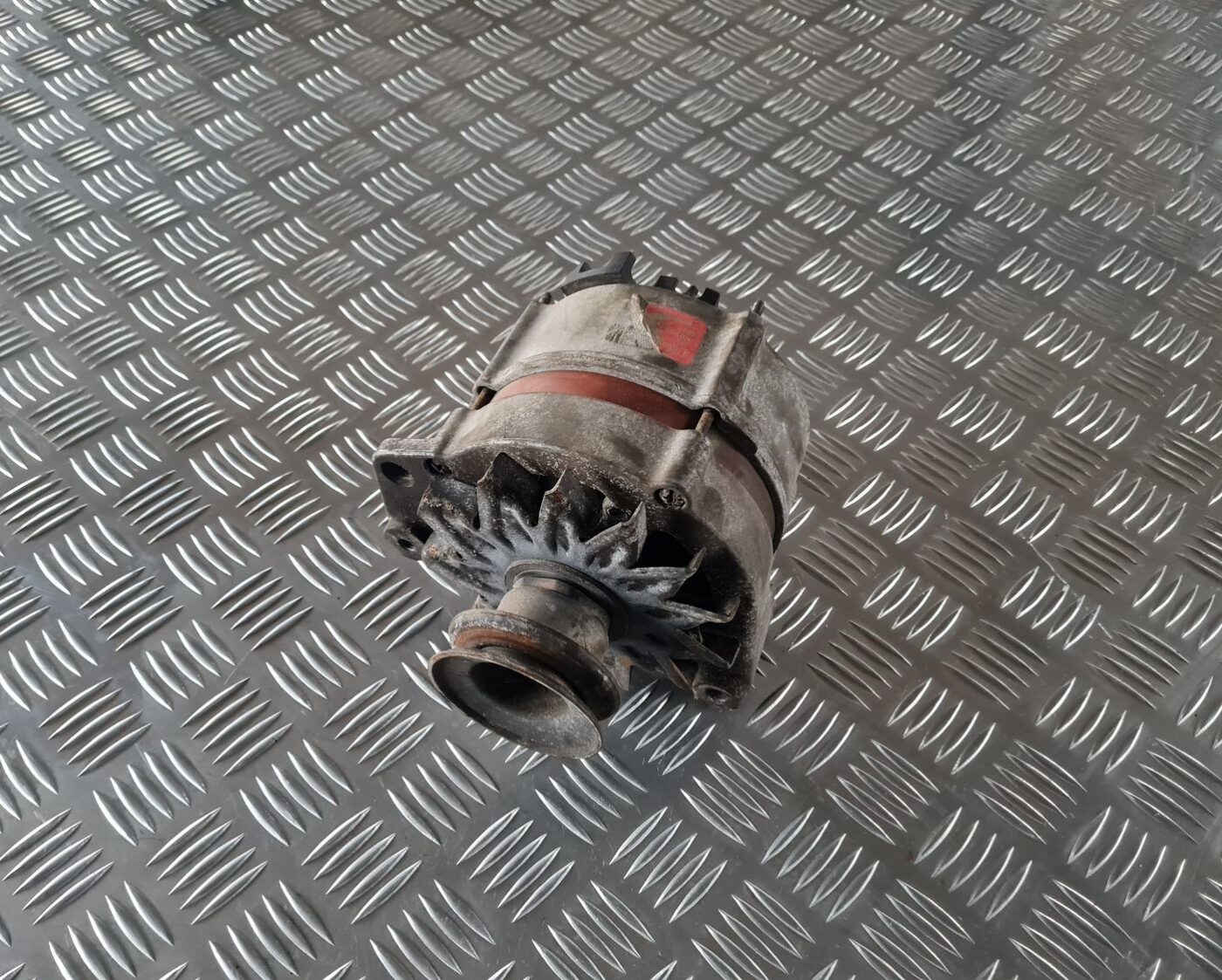 Ģenerators priekš AUDI 80 1991