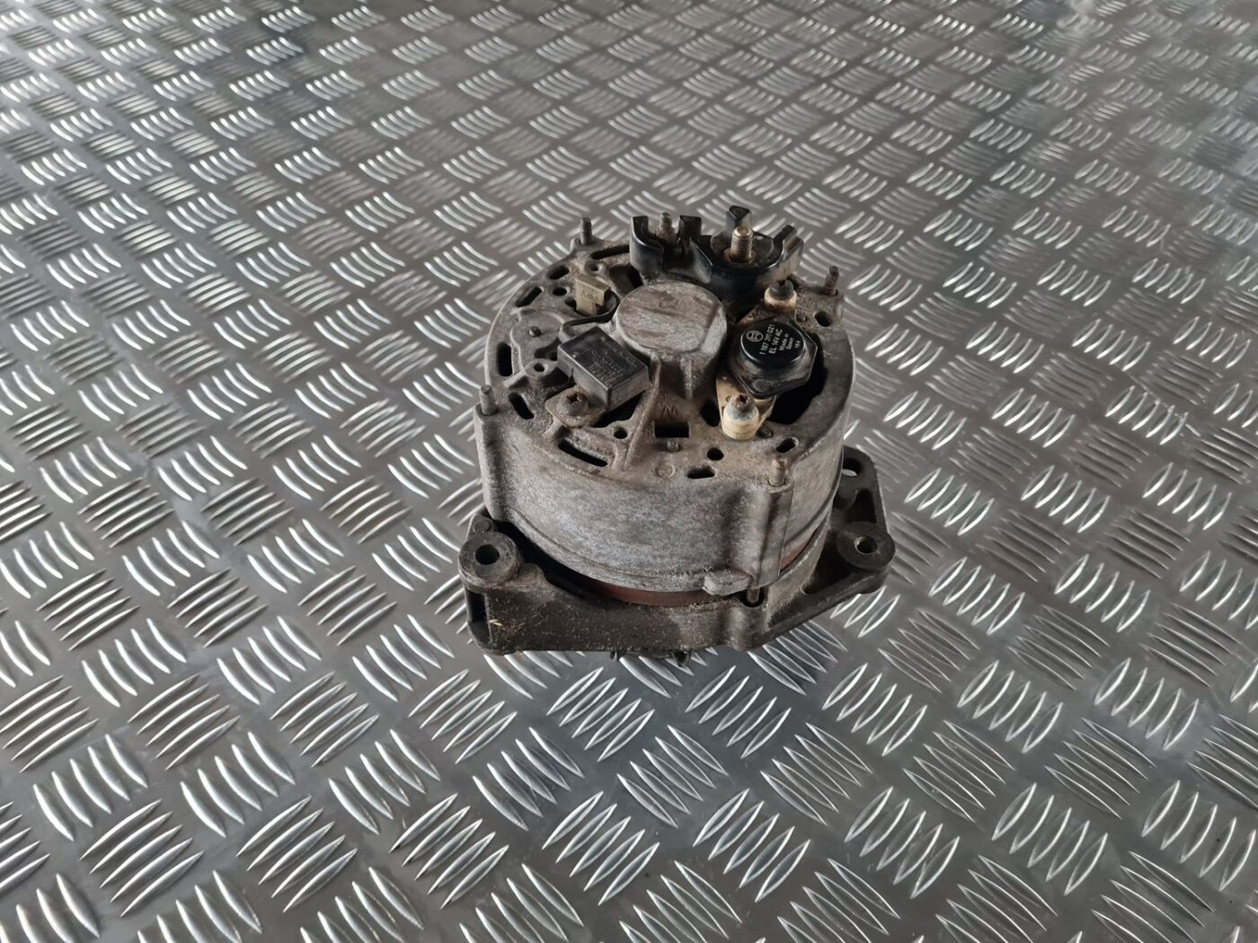 Ģenerators priekš AUDI 80 1991