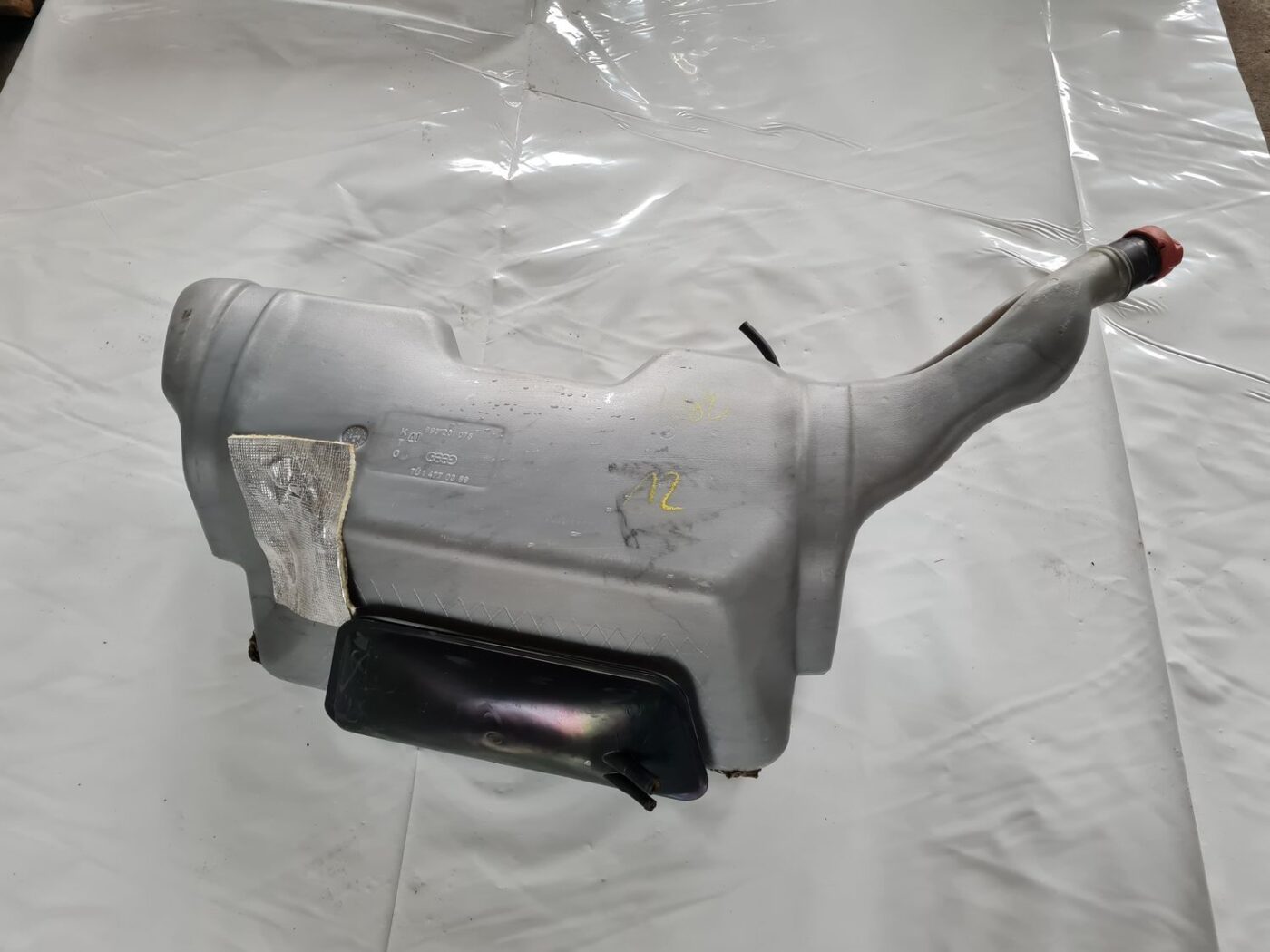 Degvielas tvertne priekš AUDI 80 1991