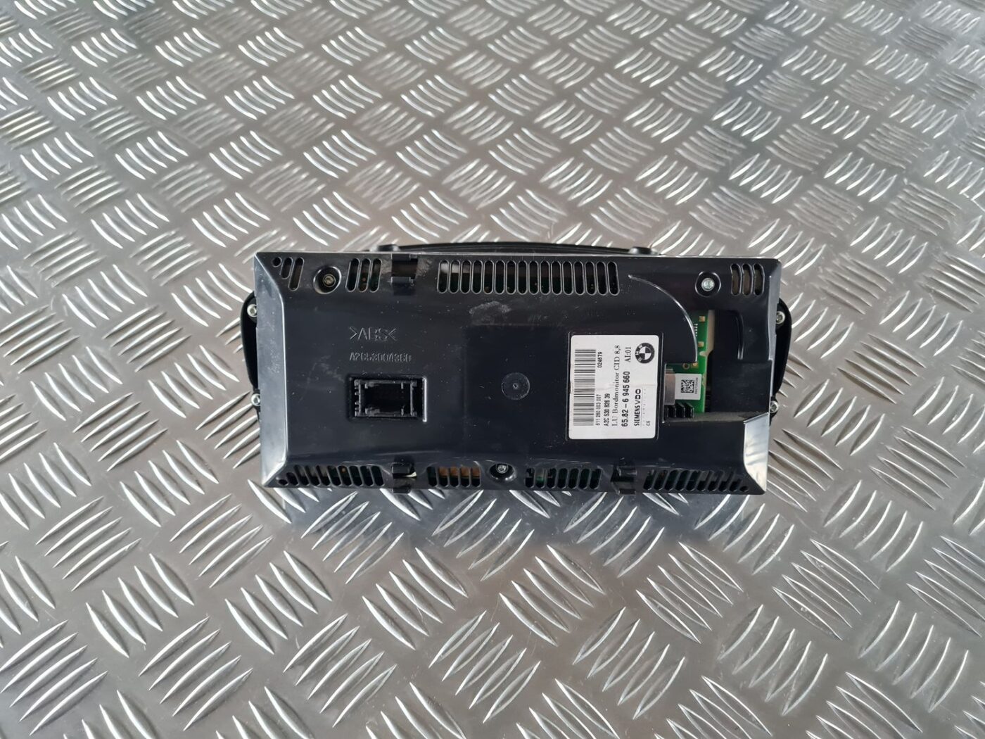 Displejs priekš BMW 6 E63 645 2004 4 Displejs priekš BMW 6 E63 645 2004