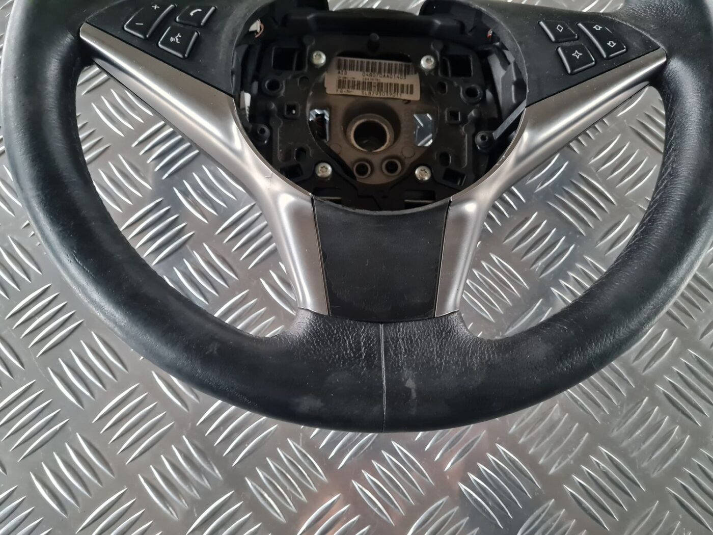 Stūre priekš BMW 6 E63 645 2004 8 Stūre priekš BMW 6 E63 645 2004