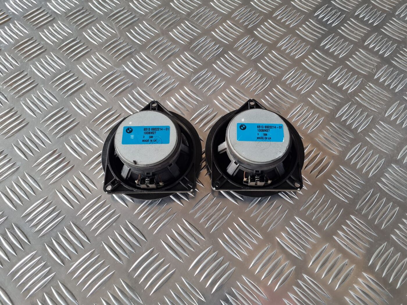 Durvju skaļrunis, apakšā priekš BMW 6 E63 645 2004 6 Durvju skaļrunis, apakšā priekš BMW 6 E63 645 2004