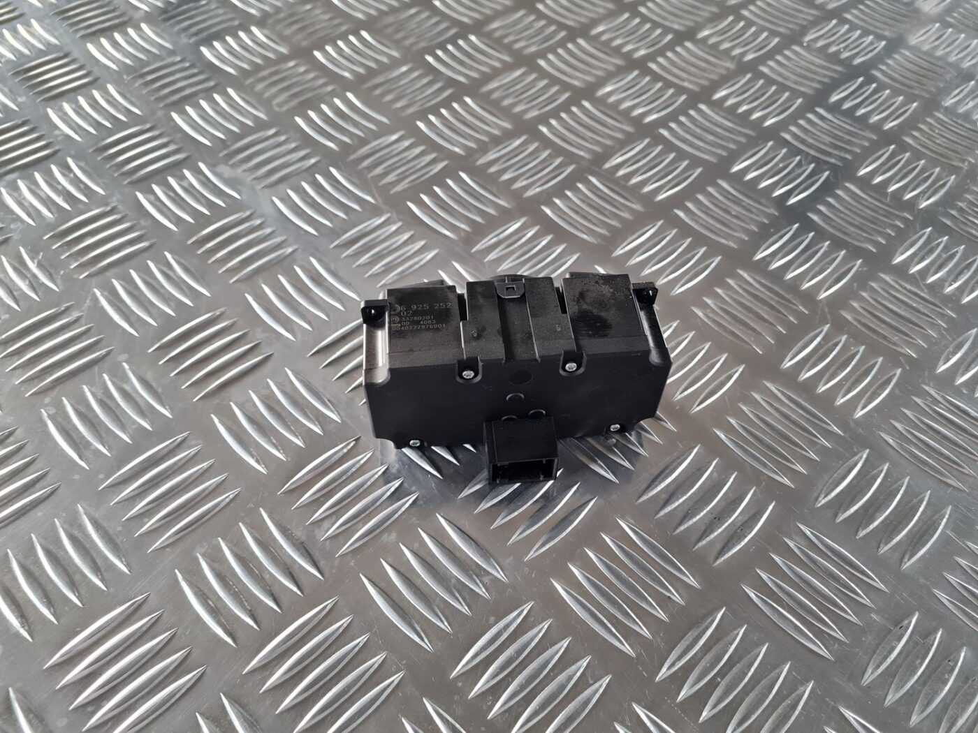 Gaismas slēdzis priekš BMW 6 E63 645 2004