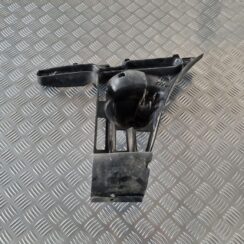 Aizmugurēja bufera kronšteins priekš BMW 6 E63 645 2004