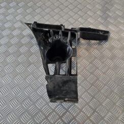 Aizmugurēja bufera kronšteins priekš BMW 6 E63 645 2004