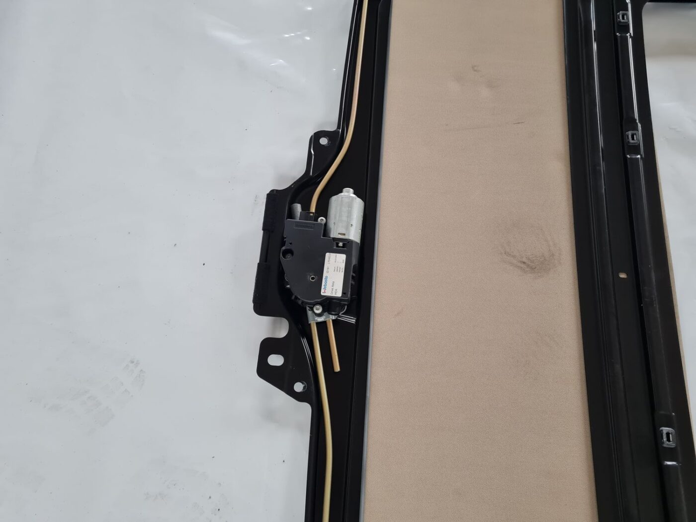 Lūka priekš BMW 6 E63 645 2004 2 Lūka priekš BMW 6 E63 645 2004