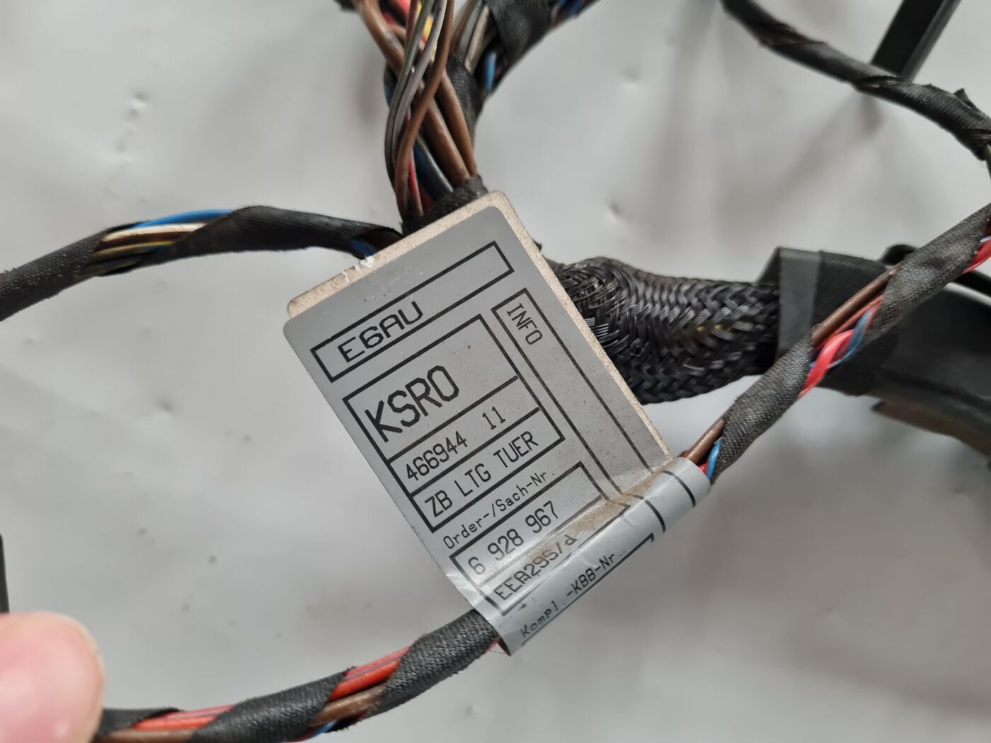 Durvju vadi priekš BMW 6 E63 645 2004