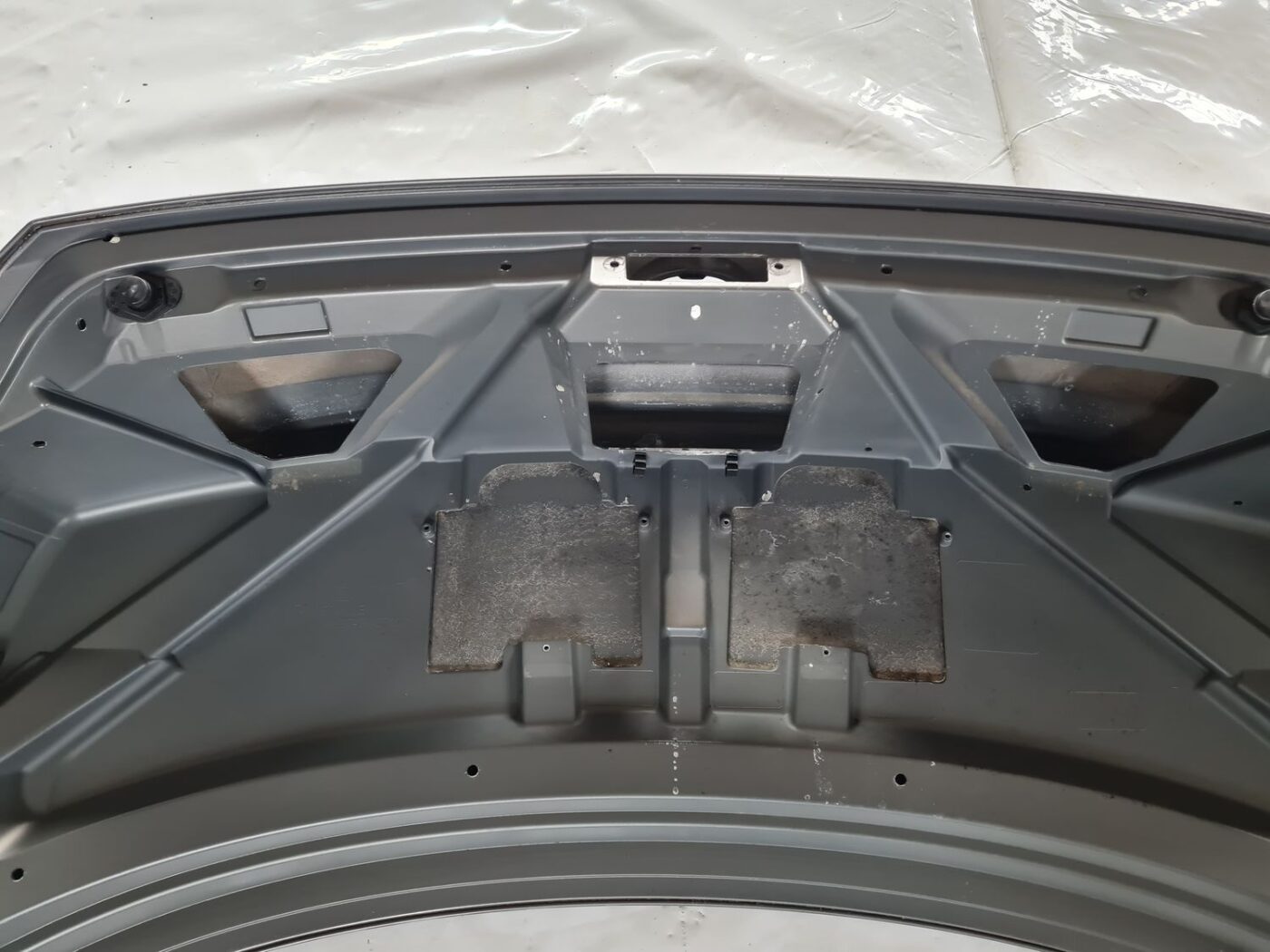 Bagāžnieka vāks priekš BMW 6 E63 645 2004