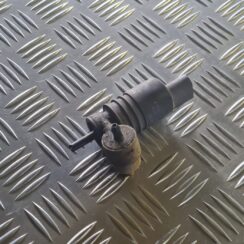 Mazgātāja šķidruma sūknis priekš VW GOLF 5 2004