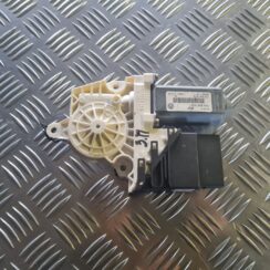 Elektrisko stiklu motors priekš VW GOLF 5 2004