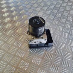 ABS bloks priekš VW GOLF 5 2004