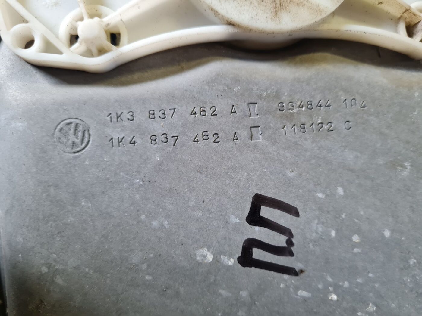 Stikla pacelšanas mehānisms priekšējais labais priekš VW GOLF 5 2004