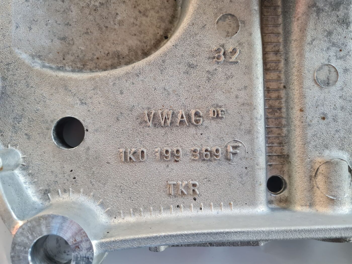 Priekšējais tilts/Priekšējais šķērsnis priekš VW GOLF 5 2004 4 Priekšējais tilts/Priekšējais šķērsnis priekš VW GOLF 5 2004