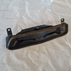 Salona gaisa vads priekš VW GOLF 5 2004