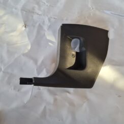 Sliekšņa priekšēja kreisa uzlika (salonā) priekš VW GOLF 5 2004