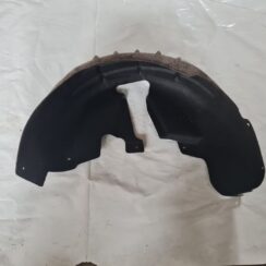 Aizmugurējais kreisais paspārns priekš VW GOLF 5 2004