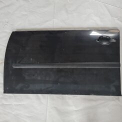 Priekšējās kreisās durvis priekš VW GOLF 5 2004
