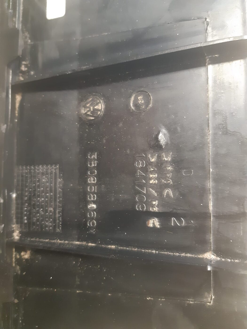 Centrālās konsoles dekoratīvais rāmis priekš VW PASSAT 2004 UNIVERSAL GREY 5 Centrālās konsoles dekoratīvais rāmis priekš VW PASSAT 2004 UNIVERSAL GREY