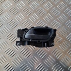 Salona durvju rokturis, priekšējais labais priekš CITROEN BERLINGO 2014